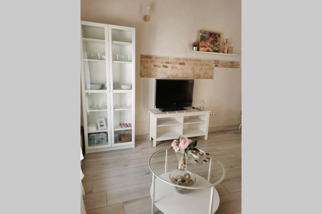 Apartamento La Teja-Parking Privado Apartment Кармона Екстериор снимка